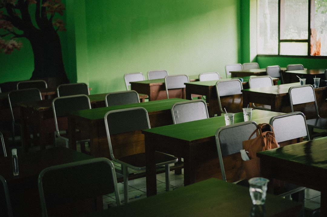 La Revolución de las Cafeterías: Cómo se Convirtieron en Espacios Ideales para Trabajar y Estudiar